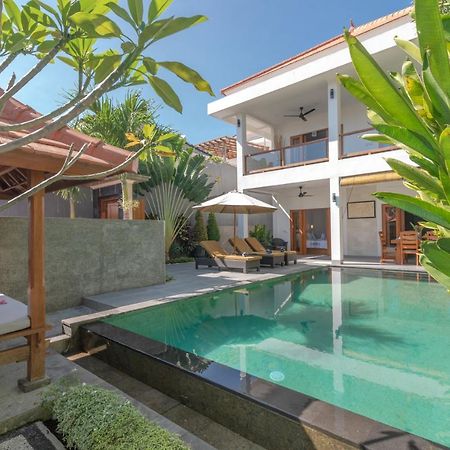 Villa Royal Singaraja Esterno foto