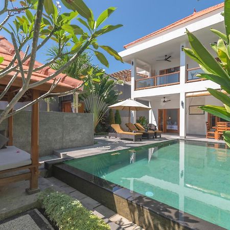 Villa Royal Singaraja Esterno foto